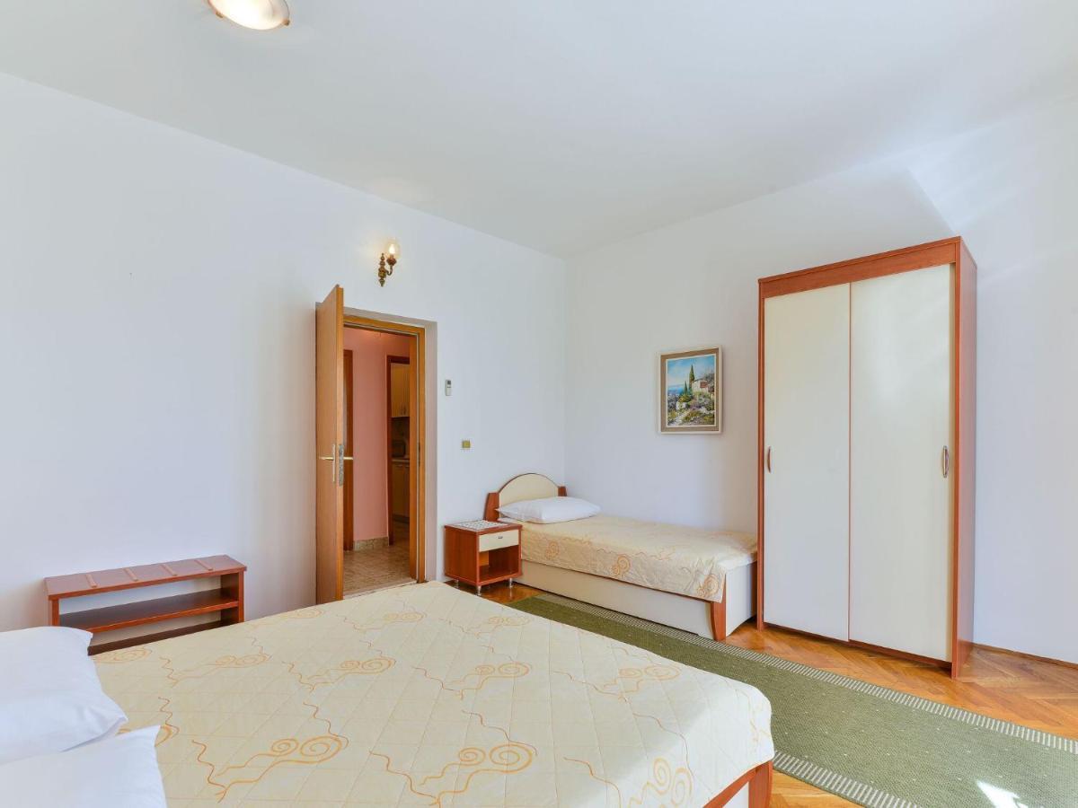 Apartments In House Liveric, In Vir At The Beach Екстер'єр фото